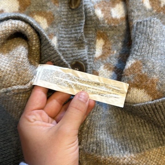 MNG Leopard Print Cardigan Sweater Gray Brown White Button Front Women's Medium - Picture 6 of 6